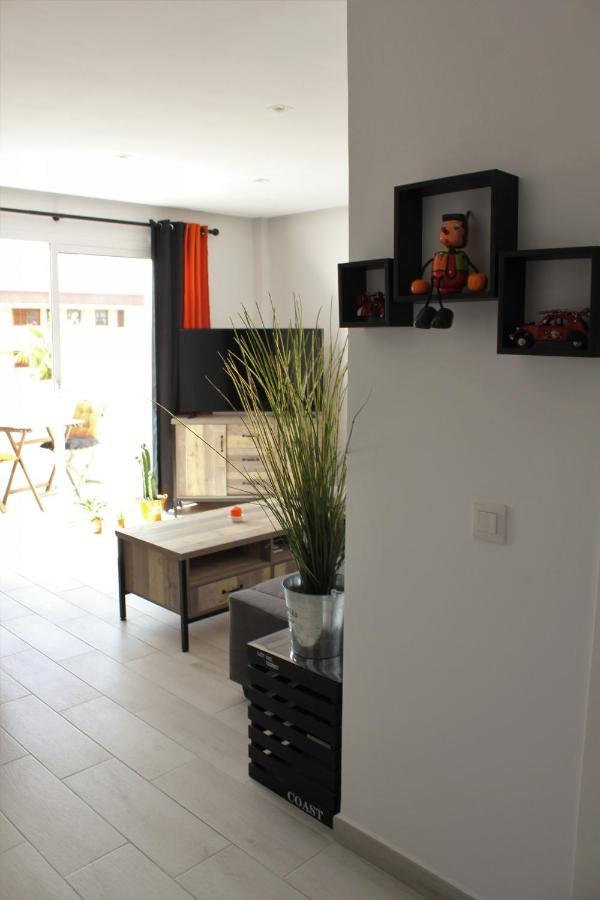 לוס כריסטיאנוס Modern And Lovely Apartment In Los Cristianos מראה חיצוני תמונה